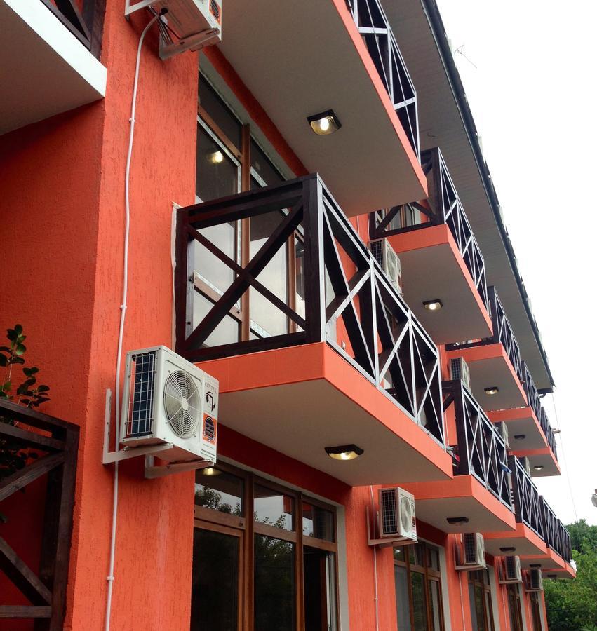 Viktoria Hotel Pițunda Exterior foto